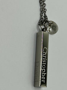 Vertical personalized bar necklace (4 sides)